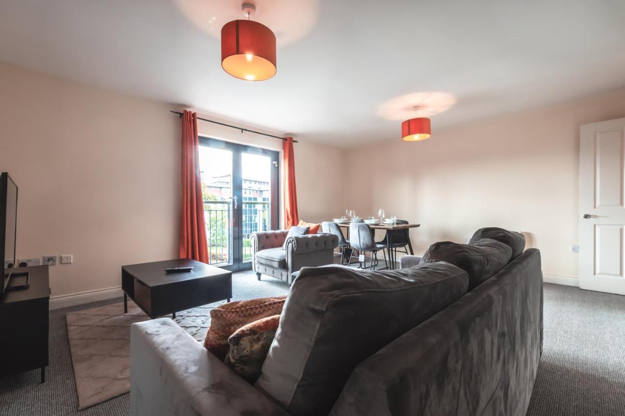 Best Price! 2 Bed City Centre - 4 Single Beds Or 2 Super King, Smart Tvs, Sofa Bed & Free Secure Parking سوثامبتون المظهر الخارجي الصورة